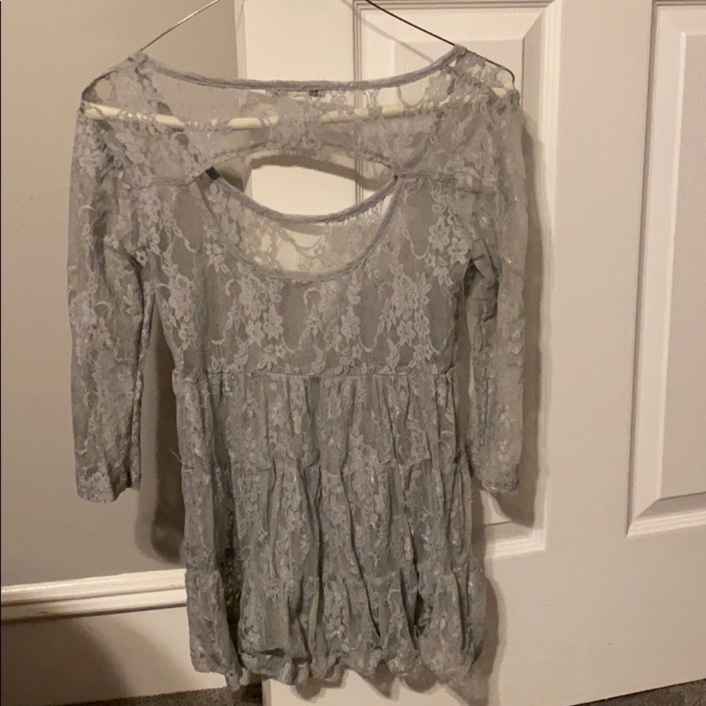 Top - Picture 2 of 3